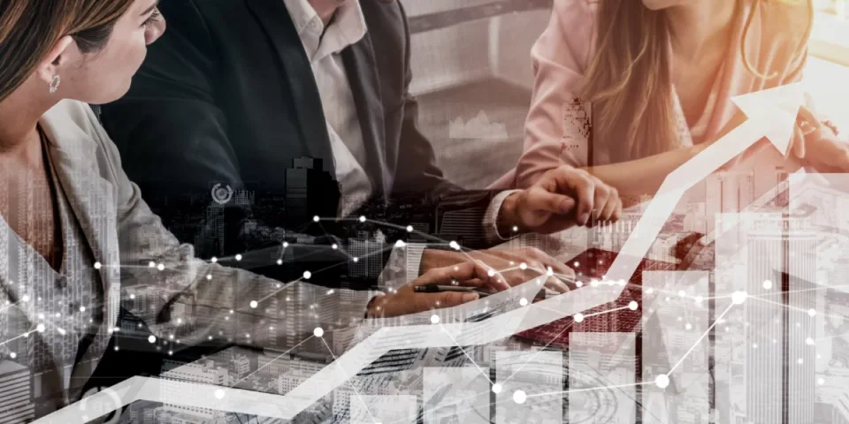 Jak zaprojektować modułowe meble reklamowe, które rosną razem z firmą